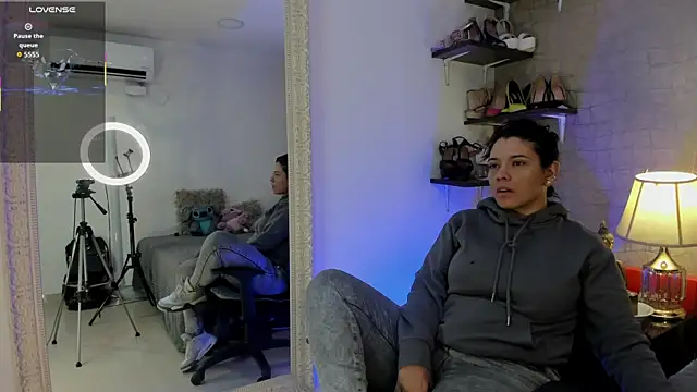 Mariana c1 online show from 6, 6, 2026