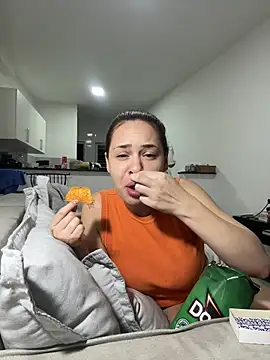 Snapshot of AgnesCampp chatting on 9, 3, 2025 AgnesCampp online show from 9, 3, 2025