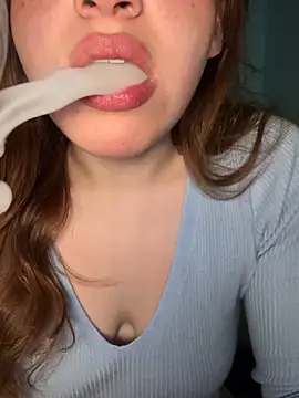 Snapshot of AgnesCampp chatting on 15, 9, 2025 AgnesCampp online show from 15, 9, 2025