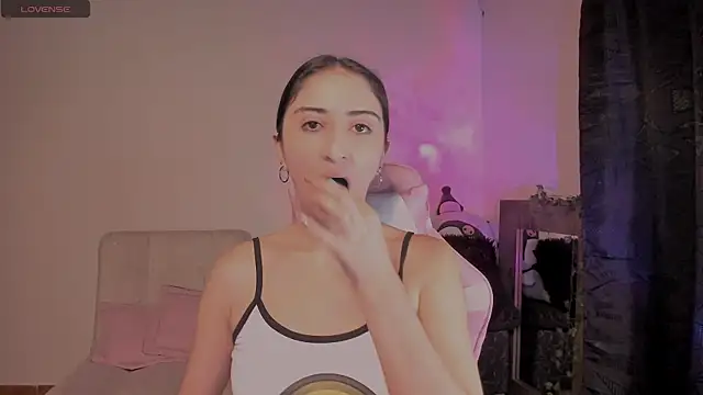 gabyye capprins online show from 13, 4, 2026