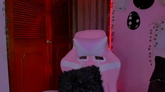 gabyye capprins online show from 10, 9, 2025