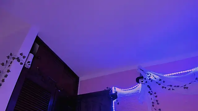 gabyye capprins online show from 12, 10, 2025