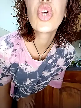 Snapshot of Mardul-ce chatting on 4, 3, 2025 Mardul-ce online show from 4, 3, 2025