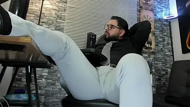 Snapshot of Ethan_Castellano chatting on 6, 7, 2026 Ethan Castellano online show from 6, 7, 2026