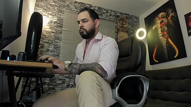 Snapshot of Ethan_Castellano chatting on 10, 6, 2026 Ethan Castellano online show from 10, 6, 2026