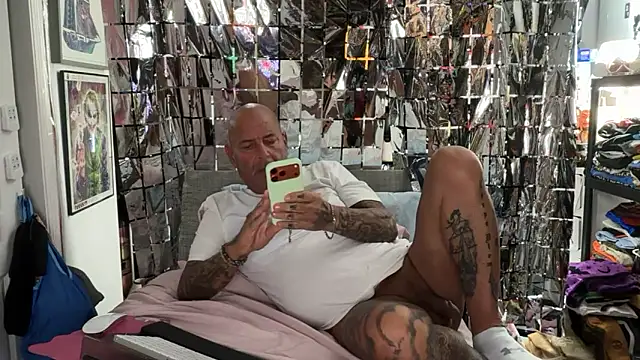 joeytatts66 online show from 15, 4, 2026