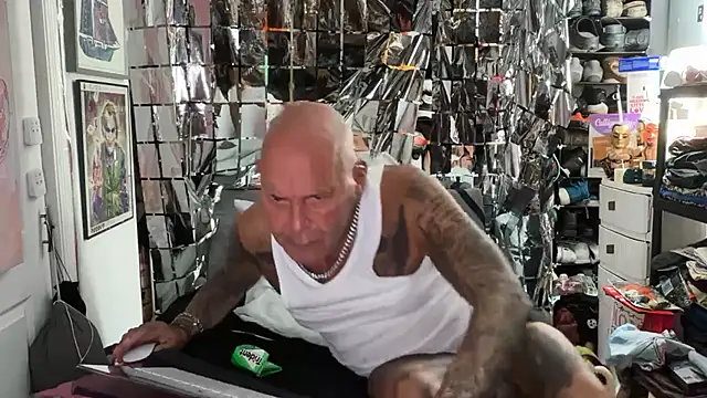 joeytatts66 online show from 10, 5, 2026