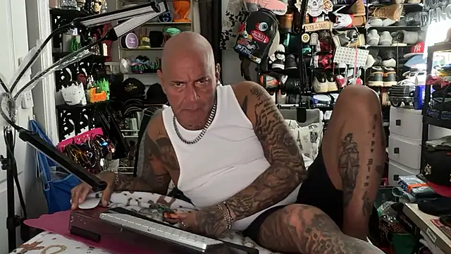 Snapshot of joeytatts66 chatting on 30, 6, 2026 joeytatts66 online show from 30, 6, 2026