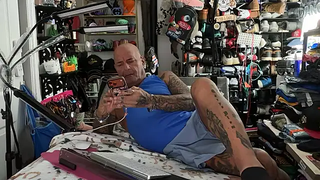 Snapshot of joeytatts66 chatting on 29, 6, 2026 joeytatts66 online show from 29, 6, 2026