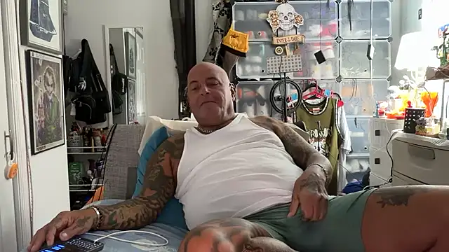 joeytatts66 online show from 12, 10, 2025