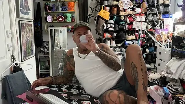 joeytatts66 online show from 25, 3, 2026