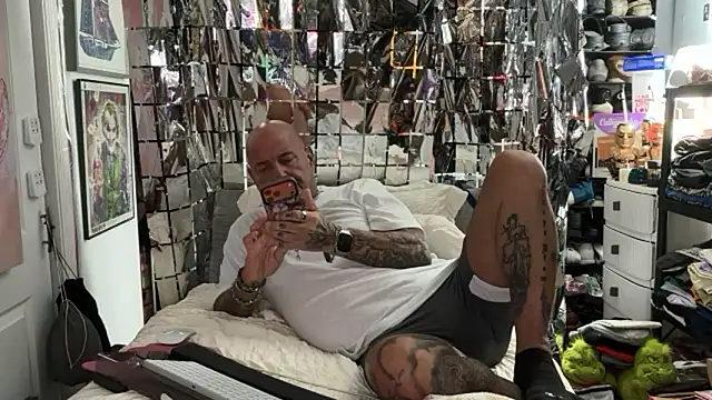joeytatts66 online show from 17, 5, 2026