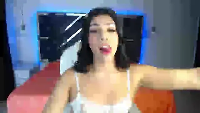 MIA YOURHOTTIE online show from 3, 3, 2025