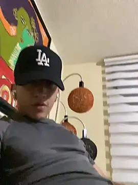 kmilo2405 online show from 24, 3, 2026