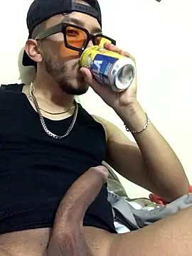 kmilo2405 online show from 11, 1, 2026