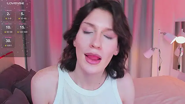 Kolette Gray online show from 31, 1, 2025