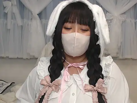 yua0727 online show from 4, 10, 2025