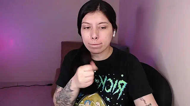 Snapshot of iam_emy chatting on 10, 2, 2026 iam emy online show from 10, 2, 2026