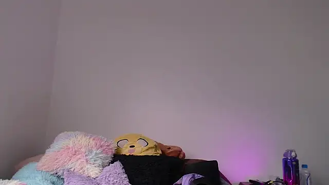 iam emy online show from 30, 1, 2025