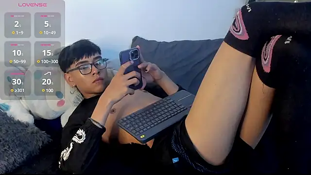 Snapshot of jacks_hotter chatting on 11, 3, 2025 jacks hotter online show from 11, 3, 2025