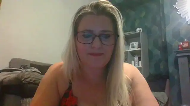 SweetXCandyX online show from 31, 10, 2025