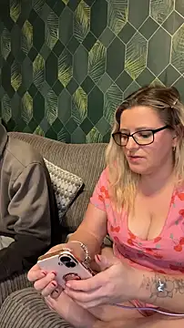 SweetXCandyX online show from 9, 1, 2026