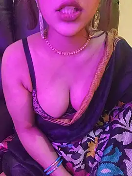 Snapshot of callmeshreya chatting on 17, 7, 2026 callmeshreya online show from 17, 7, 2026