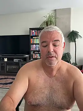 Snapshot of aarosteev2 chatting on 8, 7, 2026 aarosteev2 online show from 8, 7, 2026