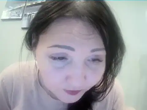 ClaireSunset online show from 1, 2, 2026