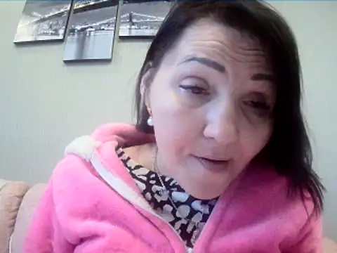 ClaireSunset online show from 16, 5, 2026