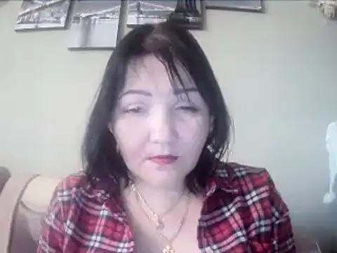 ClaireSunset online show from 6, 3, 2025