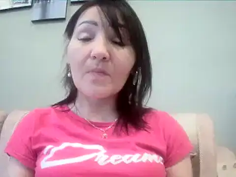 ClaireSunset online show from 4, 6, 2026