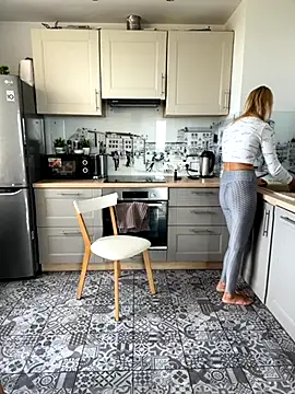 Snapshot of DonorDi chatting on 5, 11, 2025 DonorDi online show from 5, 11, 2025