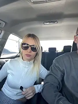 Snapshot of DonorDi chatting on 22, 3, 2025 DonorDi online show from 22, 3, 2025