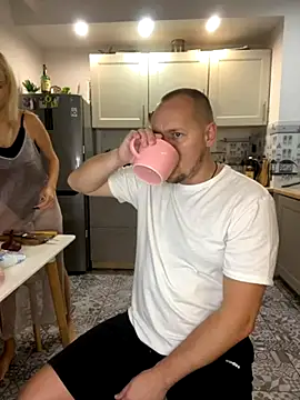 Snapshot of DonorDi chatting on 7, 11, 2025 DonorDi online show from 7, 11, 2025