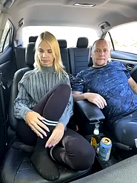 Snapshot of DonorDi chatting on 15, 10, 2025 DonorDi online show from 15, 10, 2025