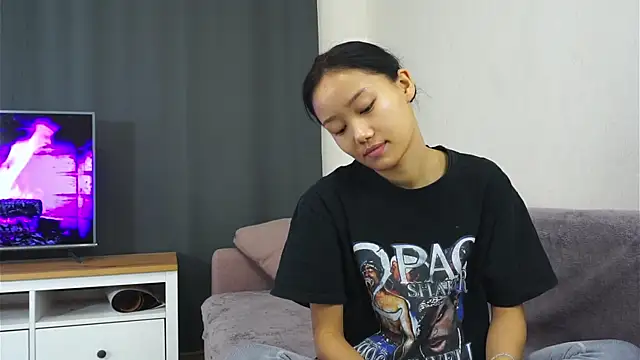 MerciaHartill online show from 28, 1, 2025