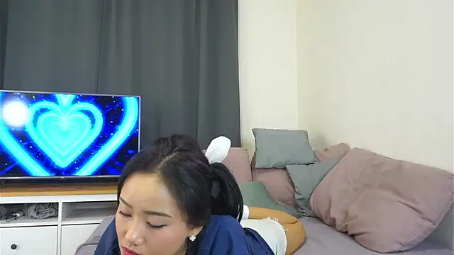 MerciaHartill online show from 6, 2, 2025