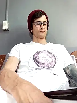 Loggan donnelly online show from 9, 3, 2026