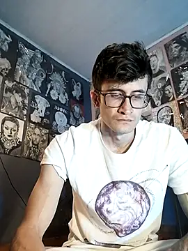 Loggan donnelly online show from 17, 12, 2025