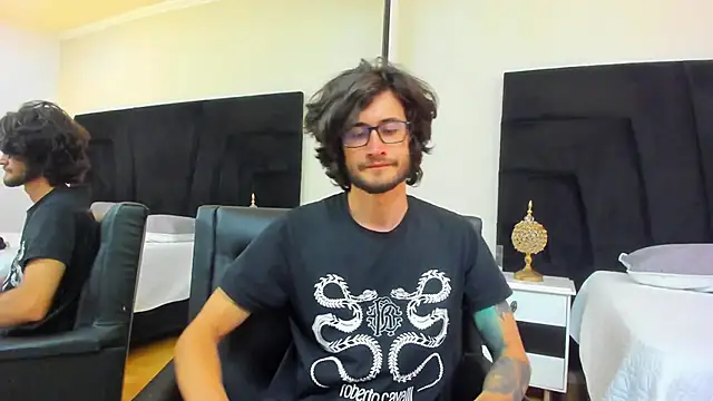 Loggan donnelly online show from 10, 3, 2025