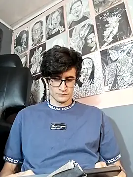 Loggan donnelly online show from 24, 2, 2026