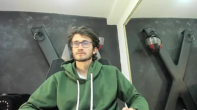 Loggan donnelly online show from 12, 10, 2025