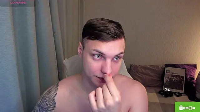 handsome guy01 online show from 26, 4, 2026