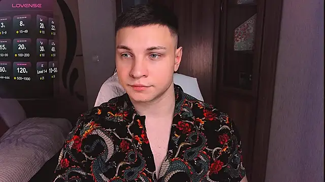 handsome guy01 online show from 31, 1, 2025