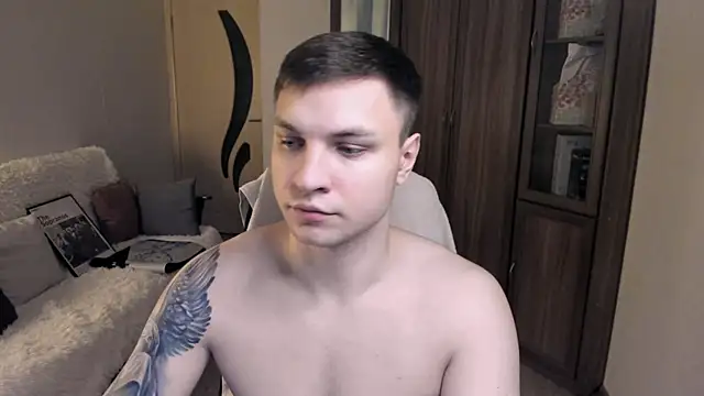 handsome guy01 online show from 22, 9, 2025