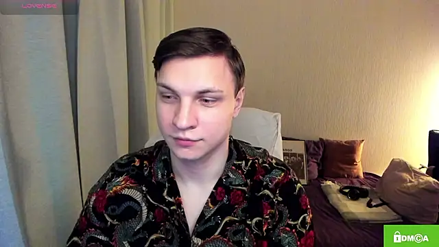 handsome guy01 online show from 16, 3, 2026