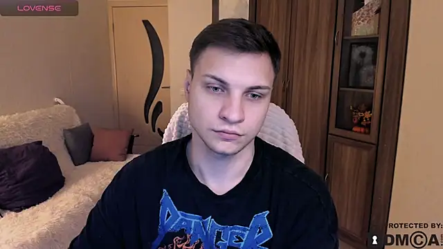 handsome guy01 online show from 5, 11, 2025