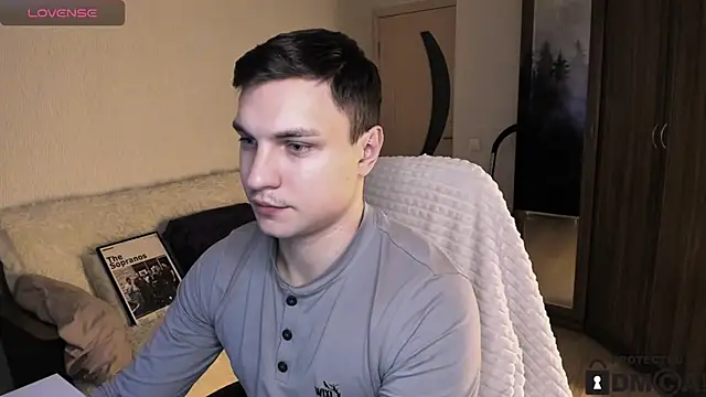 handsome guy01 online show from 18, 10, 2025