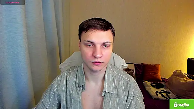 handsome guy01 online show from 5, 3, 2026